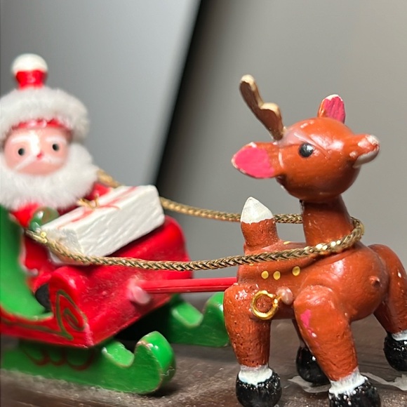 VTG Christmas Kitsch wooden festive doll house diorama figurine wall hanging - Picture 3 of 17